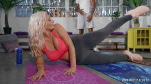 Sporty mom reveals her thick booty and those huge melons to a young black boy