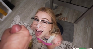 Gracie Squirts enjoys while sucking her boyfriend's hard cock