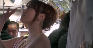 Hardcore fucking in the bus with a Japanese girlfriend - HD