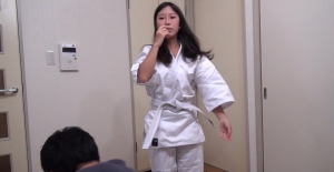 Japanese amateur with a deceptive body shows off judo and big tits